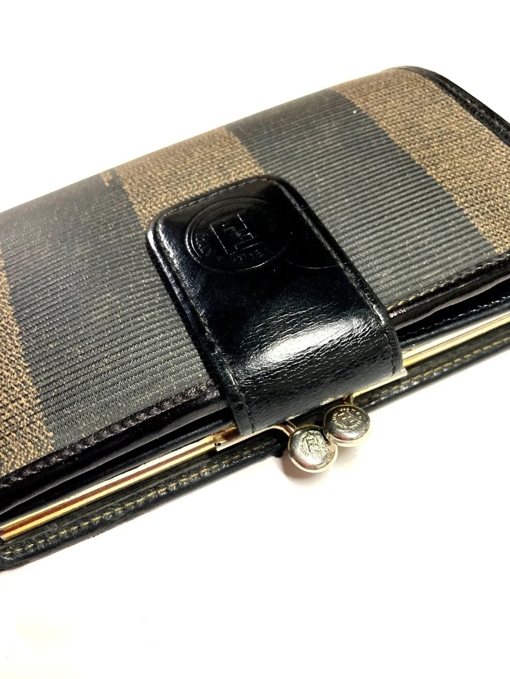 VINTAGE PEQUIN PVC LEATHER BROWN BIFOLD WALLET
